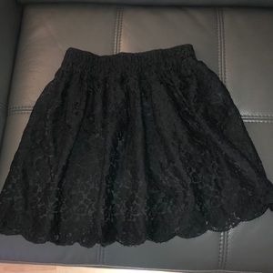 Aritzia lace skirt